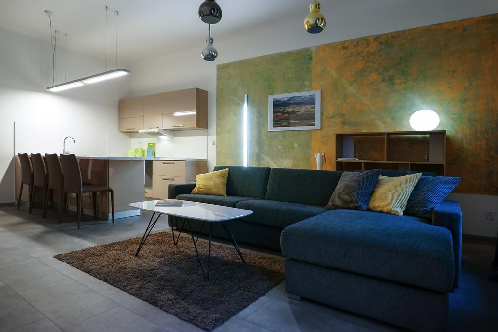 Apartments At The Blue Duckling ปราก ภายนอก รูปภาพ