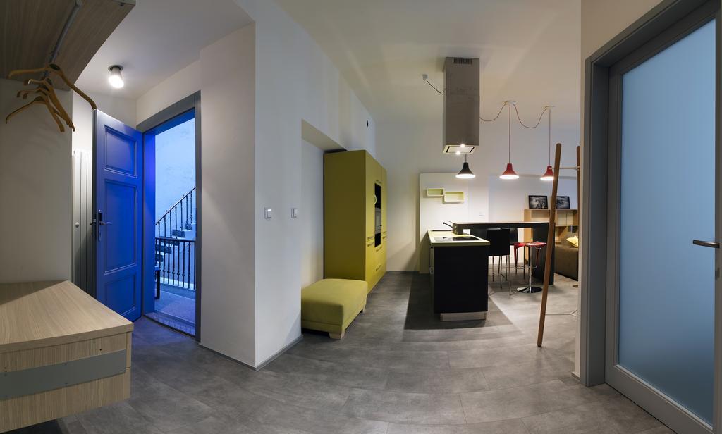 Apartments At The Blue Duckling ปราก ภายนอก รูปภาพ
