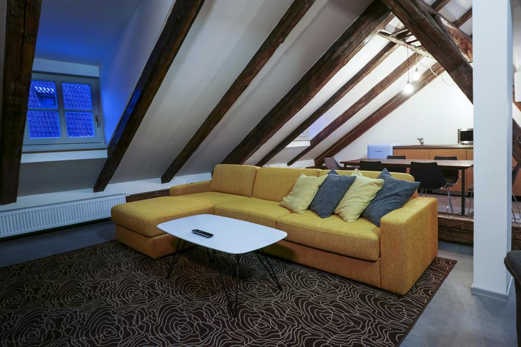 Apartments At The Blue Duckling ปราก ภายนอก รูปภาพ
